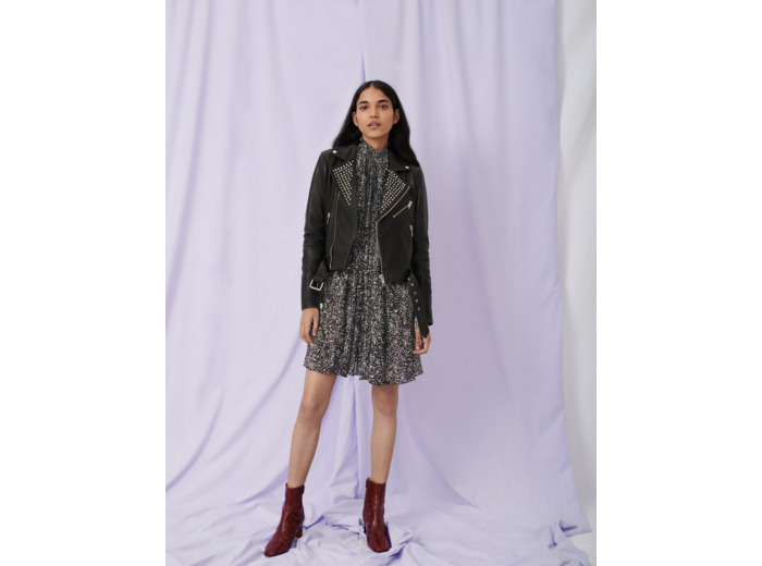 Blouson en cuir et studs façon biker