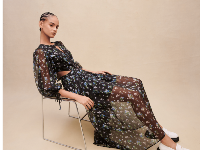 Robe longue ajourée