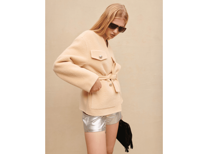 Manteau en laine ceinturé beige