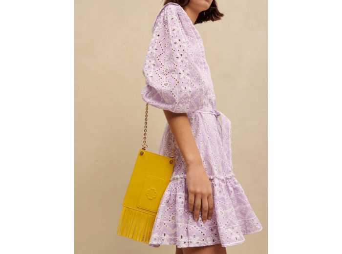 Robe courte en coton brodé