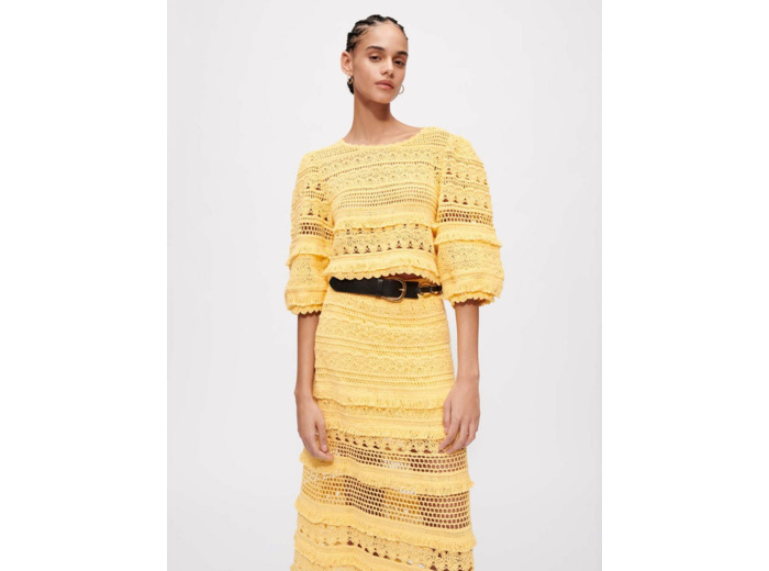 Pull en maille crochets et franges
