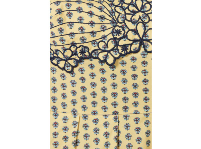 Robe longue décolletée