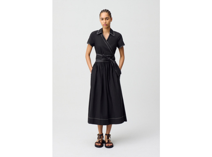 Robe longue ceinturée