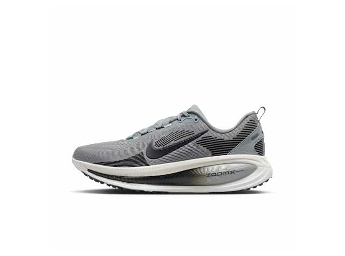 NIKE VOMERO 18