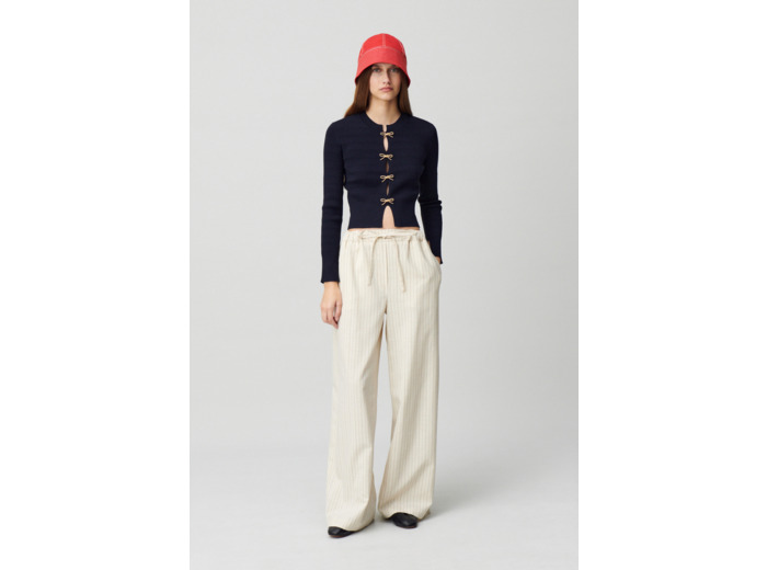 Pull maille fine noeuds