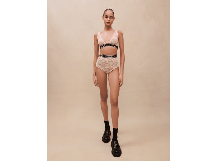 Ensemble de lingerie en dentelle