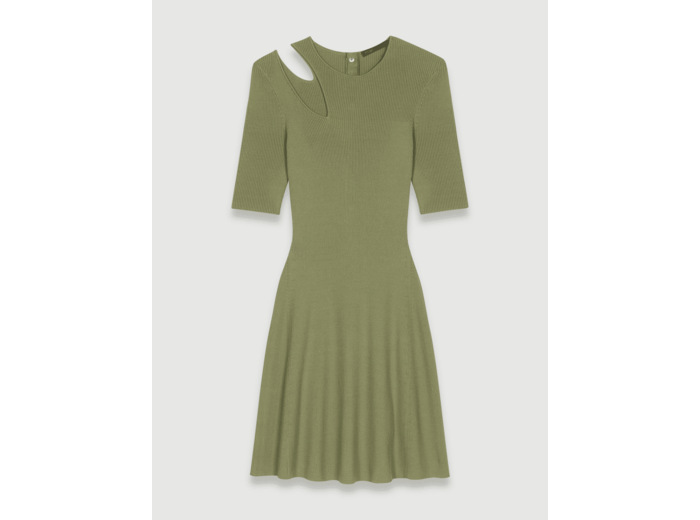 Robe en maille ouverte à l'épaule
