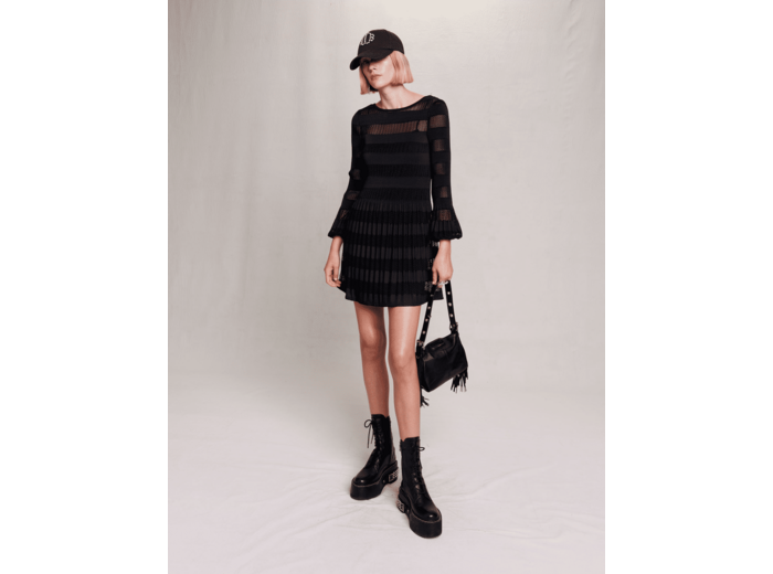 Robe courte en maille ajourée