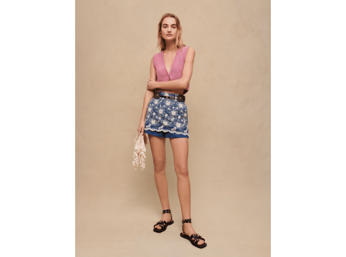 Short à broderies fleuries