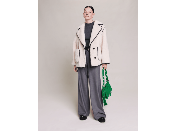 Manteau court en fausse fourrure