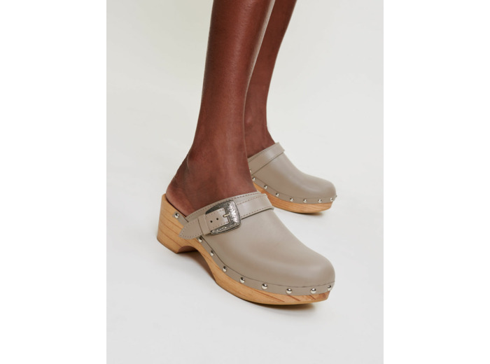 Sabots en cuir