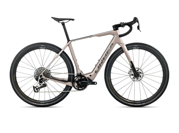 Vélo de gravel électrique DENNA M11E Nickel/Carbone