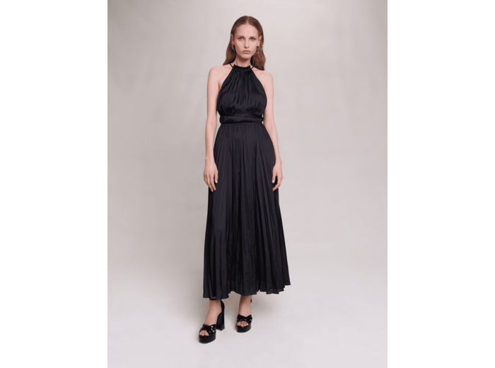 Robe longue satinée plissée