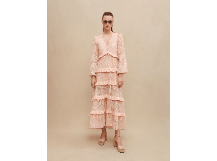 Robe longue à volants et paillettes