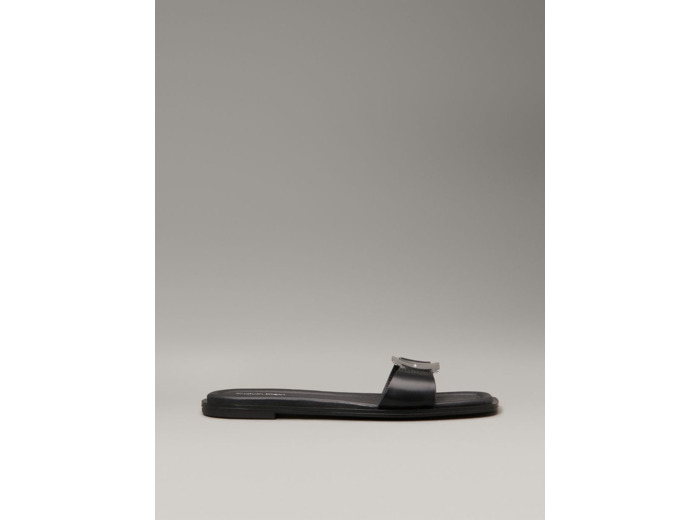 SANDALES EN CUIR AVEC QUINCAILLERIE LOGO