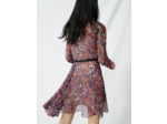 Robe à fleurs ceinturée