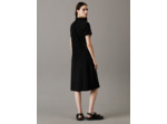ROBE À COL BOUTON EN SEERSUCKER