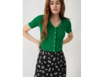 Pull fin col V et petits boutons