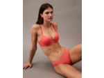 STRING EN DENTELLE