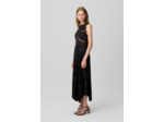 Robe longue satinée plissée