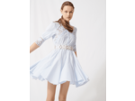 Robe patineuse avec ceinture à nouer