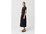 Robe longue ceinturée