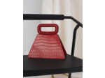 Sac pyramide en cuir embossé