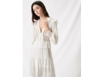Robe écrue à volants et broderies