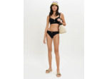 Maillot de bain noir à motifs fleurs