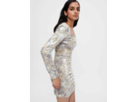 Robe en velours rebrodée de sequins