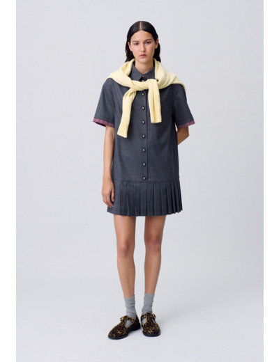 Robe courte plissée