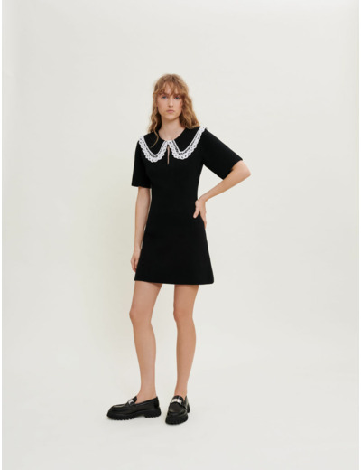 Robe en maille à grand col contrasté