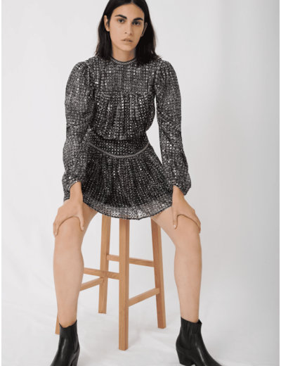 Robe asymétrique en mousseline lamée