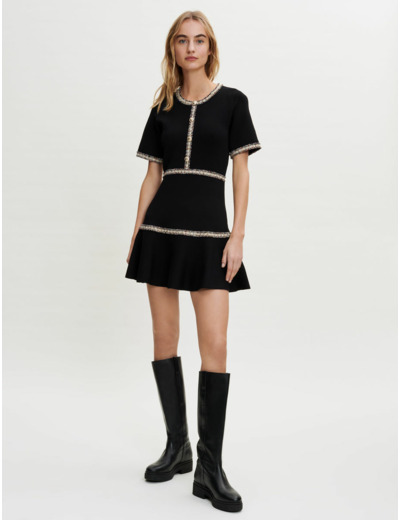 Robe en maille à galons contrastés