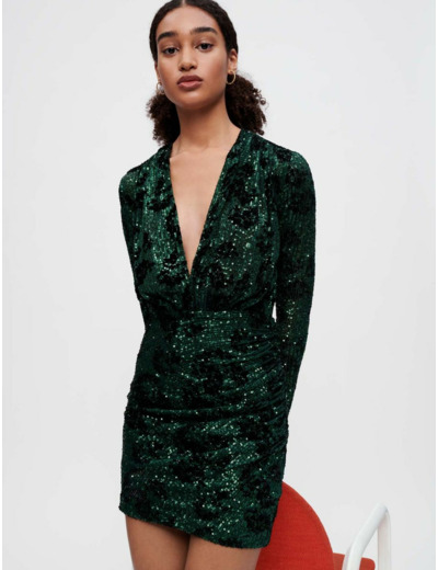 Robe entièrement brodée de sequins