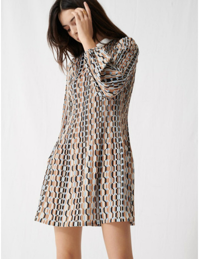 Robe en plissé imprimé et col Claudine