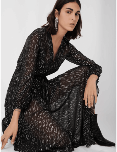 Robe toute brodée de sequins