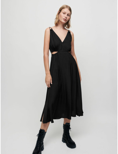 Robe en satin à bretelles tressées