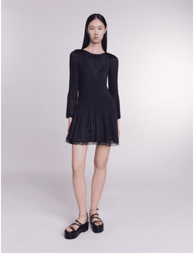 Robe courte plissée
