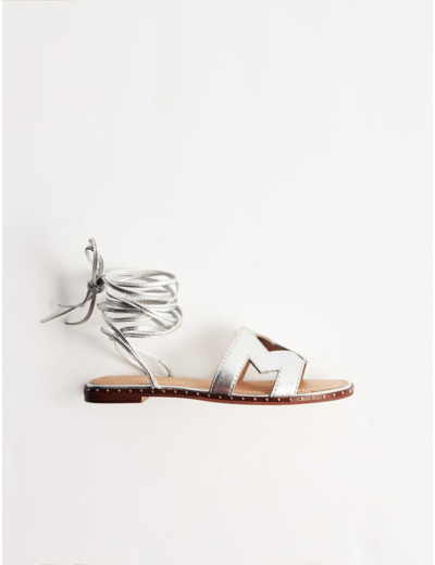 Sandales à nouer en cuir