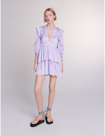 Robe courte satinée brodée