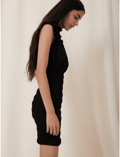 Robe près du corps à smocks et volants