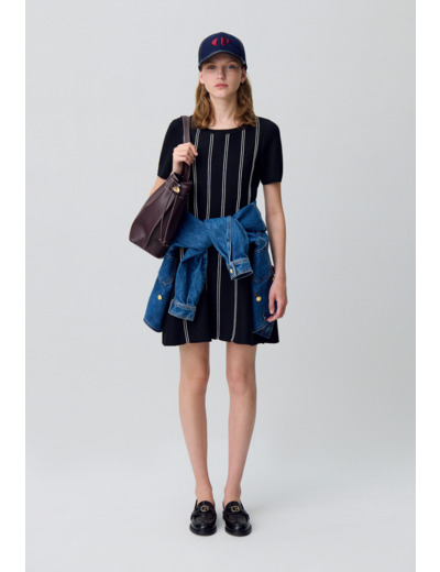 Robe maille courte patineuse