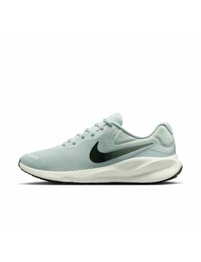 NIKE REVOLUTION 7