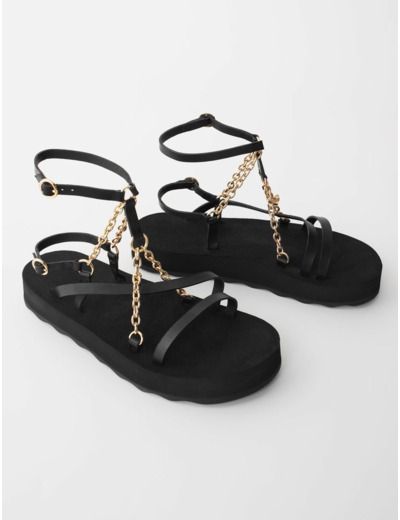 Sandales à brides en cuir et chaînes