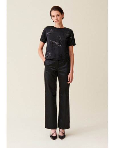 Top noir sequins brodés