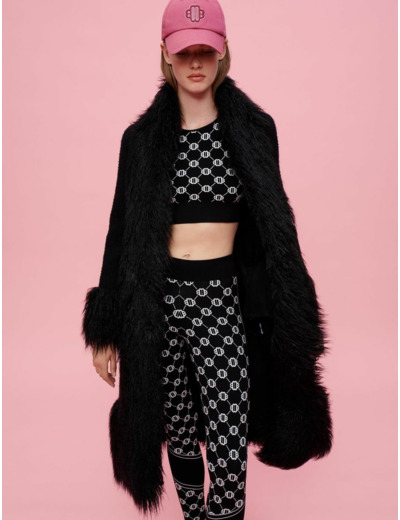 Manteau à contrastes en fausse fourrure