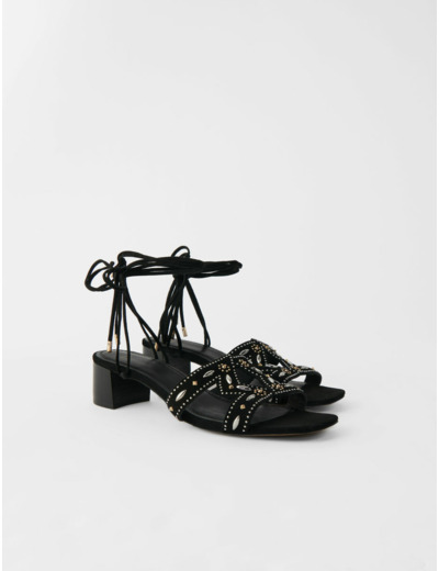 Sandales petit talon à nouer avec studs