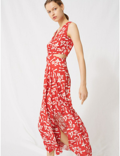 Robe rouge à découpes