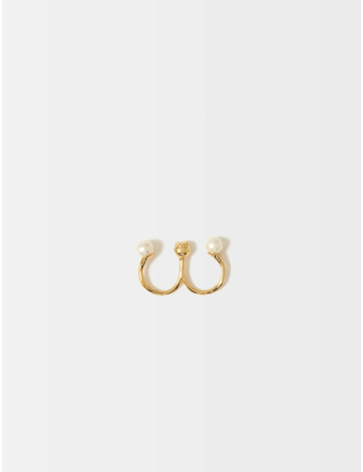Double bague en métal martelé et perles
